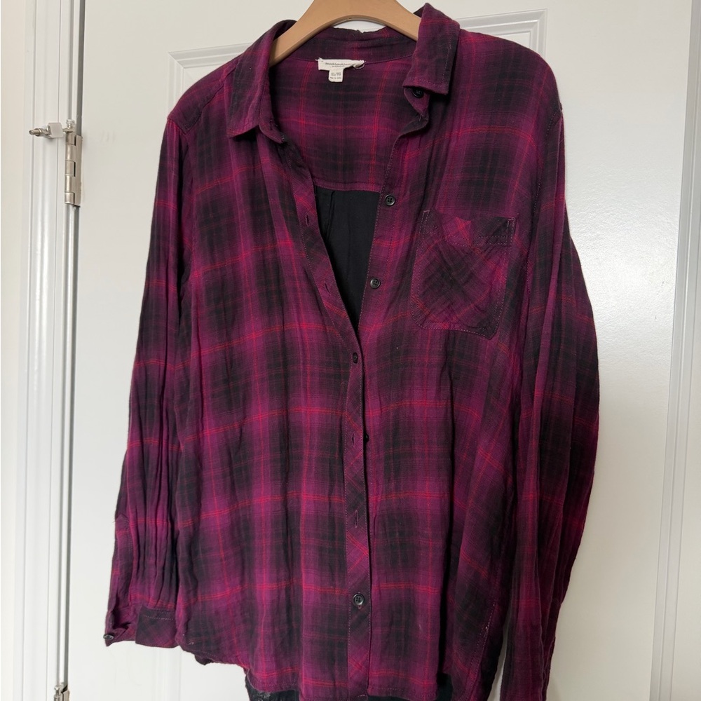 Beachlunchlounge Red and Black Plaid Shirt